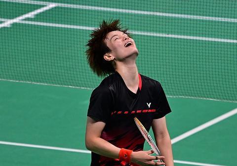 如今逼真 如今逼真