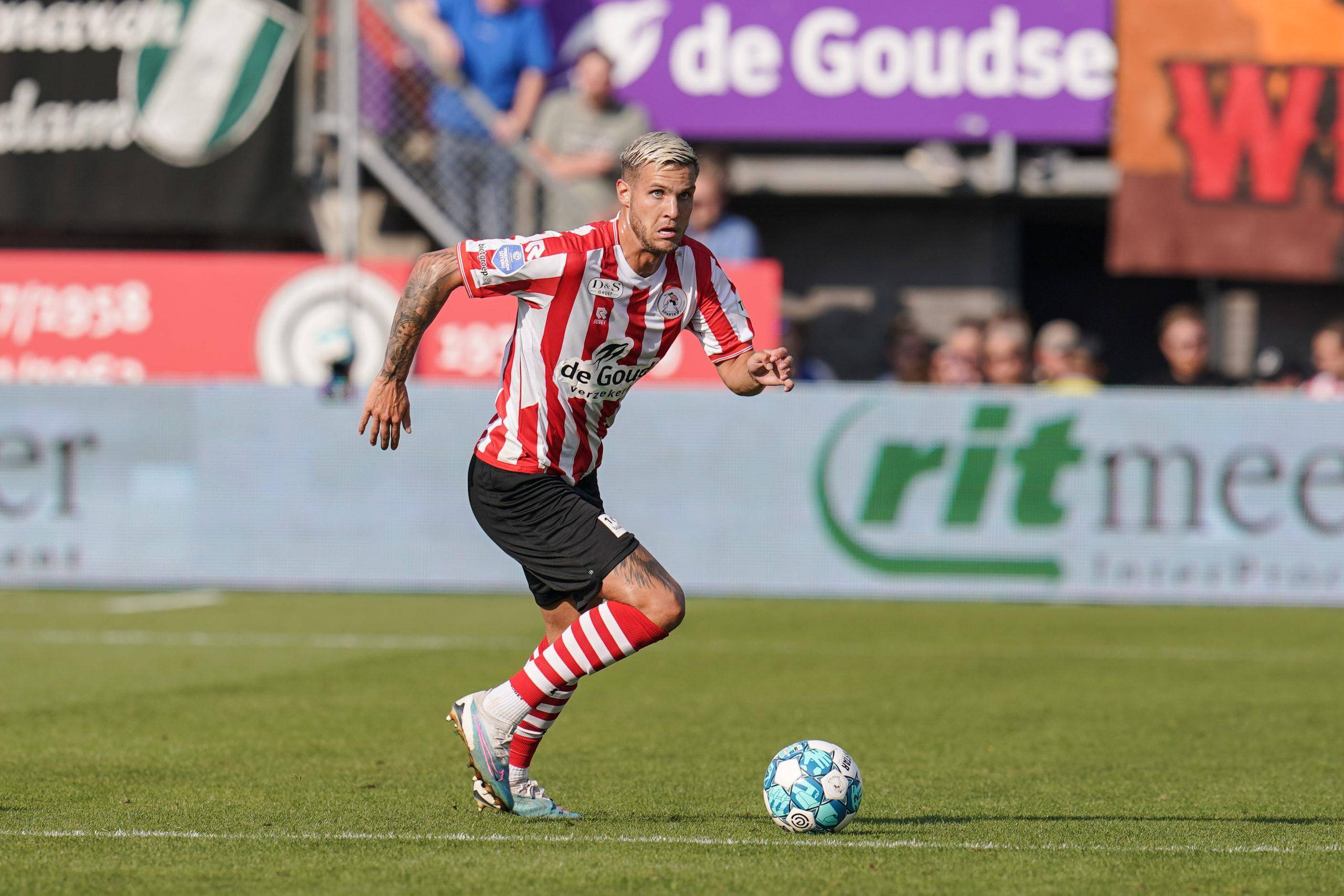 球俱乐部借 球俱乐部借